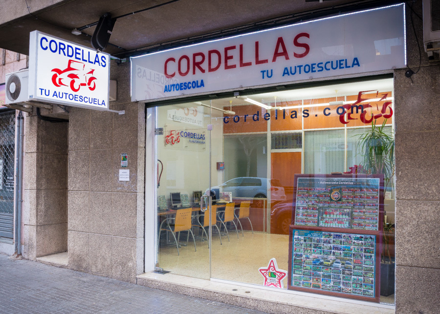 Autoescola Cordellas a Cerdanyola Passeig Cordelles