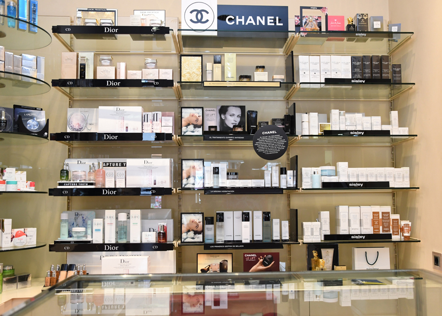 Marques: Chanel, Dior, Acqua di Parma, Tom Ford, Sisley, Hermés, Elie Saab, Lancome i altres.